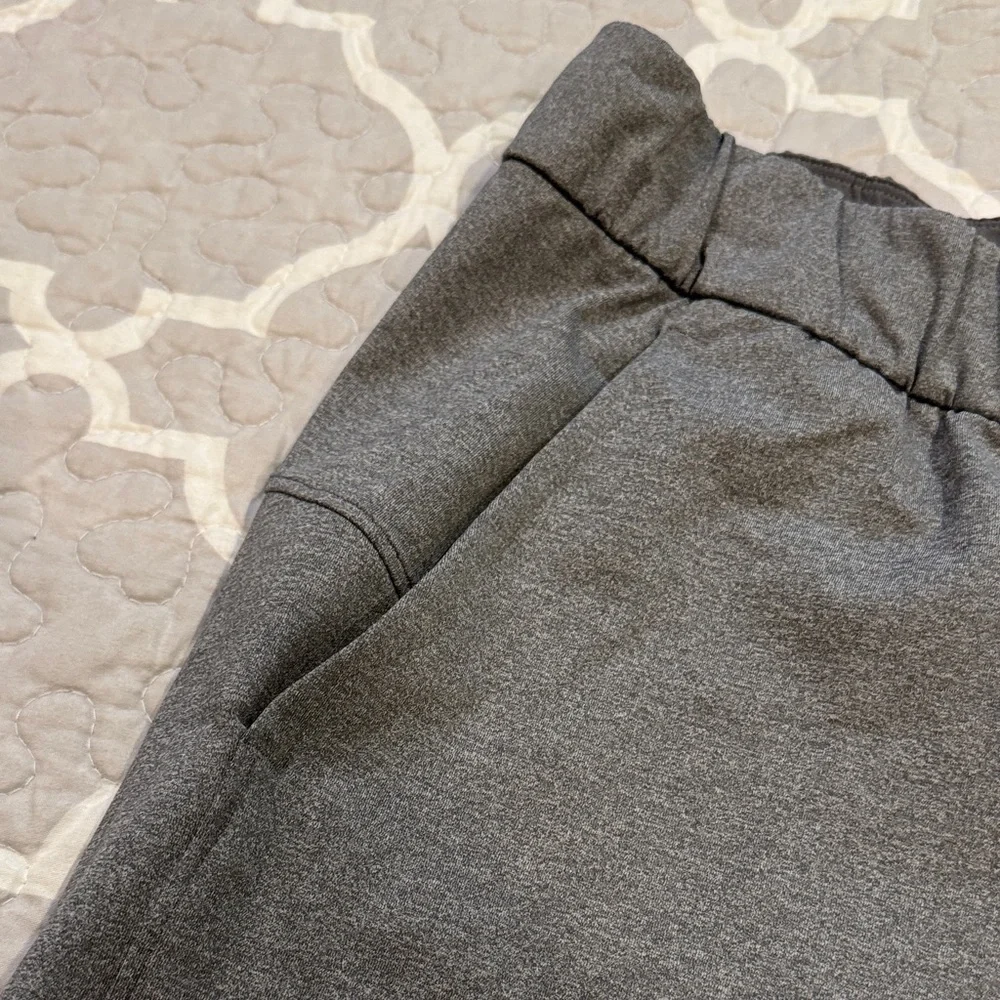Lululemon Athletica On The Fly 2.5